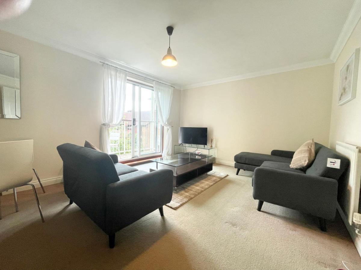 سوثامبتون Best Price - Amazing 2 Bed 2 Bath - 4 Singles Or Super King Beds, 10 Min Walk To City Centre, 5 Minute Walk To Mayflower Theatre, Smart Tv, Ensuite, Balcony, Free Parking المظهر الخارجي الصورة